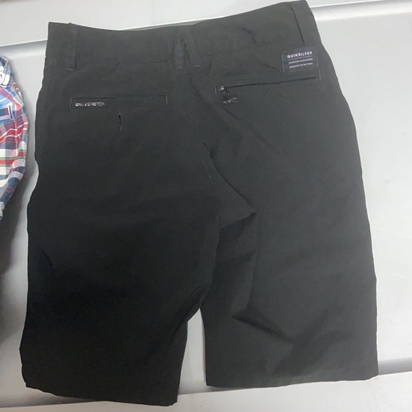 Shorts - Picture 4 of 5